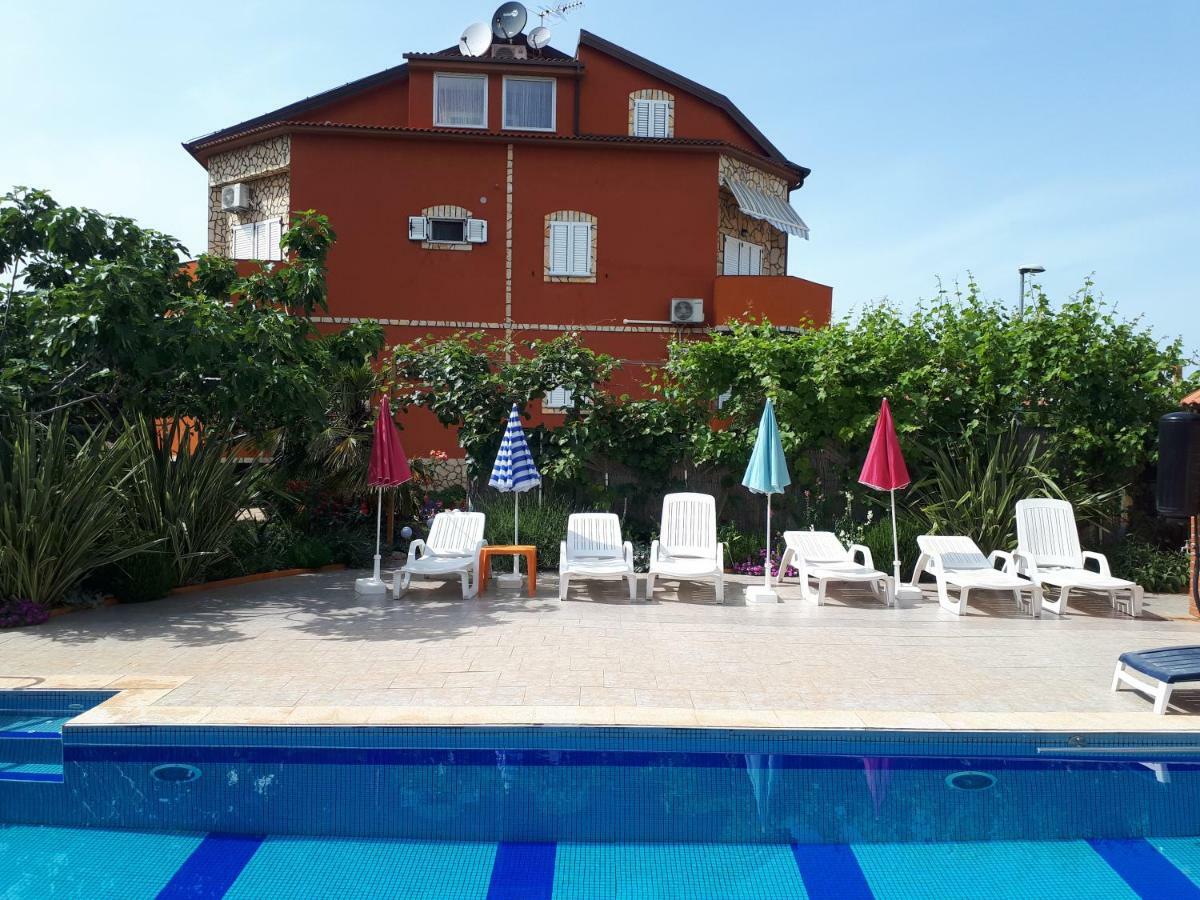 Apartments Dugonjic Umago Exterior foto